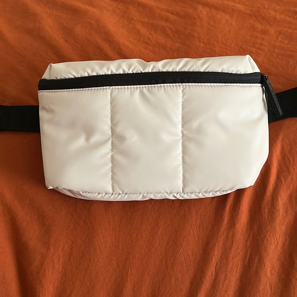 Calpak luka belt bag, grey/white